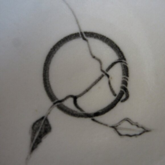 Vintage Small Leave Pottery Dish - Picture 2 of 3